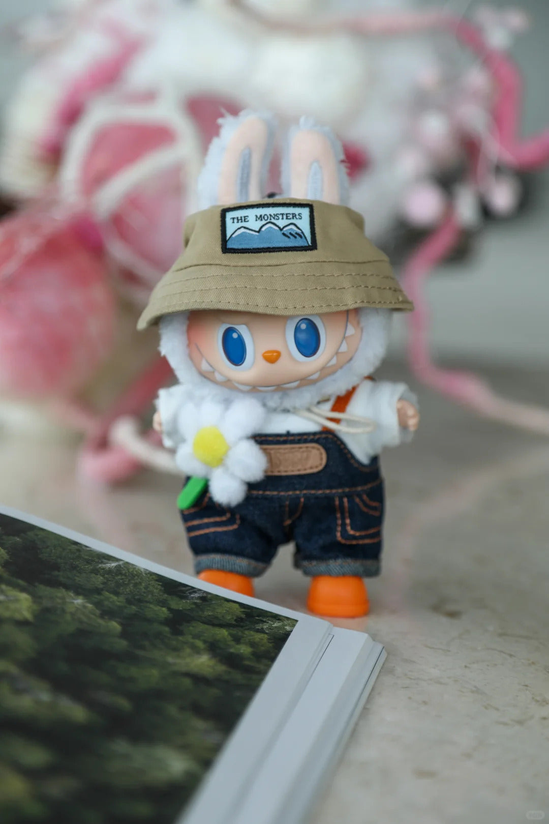 Fall in wild small vinyl plush doll