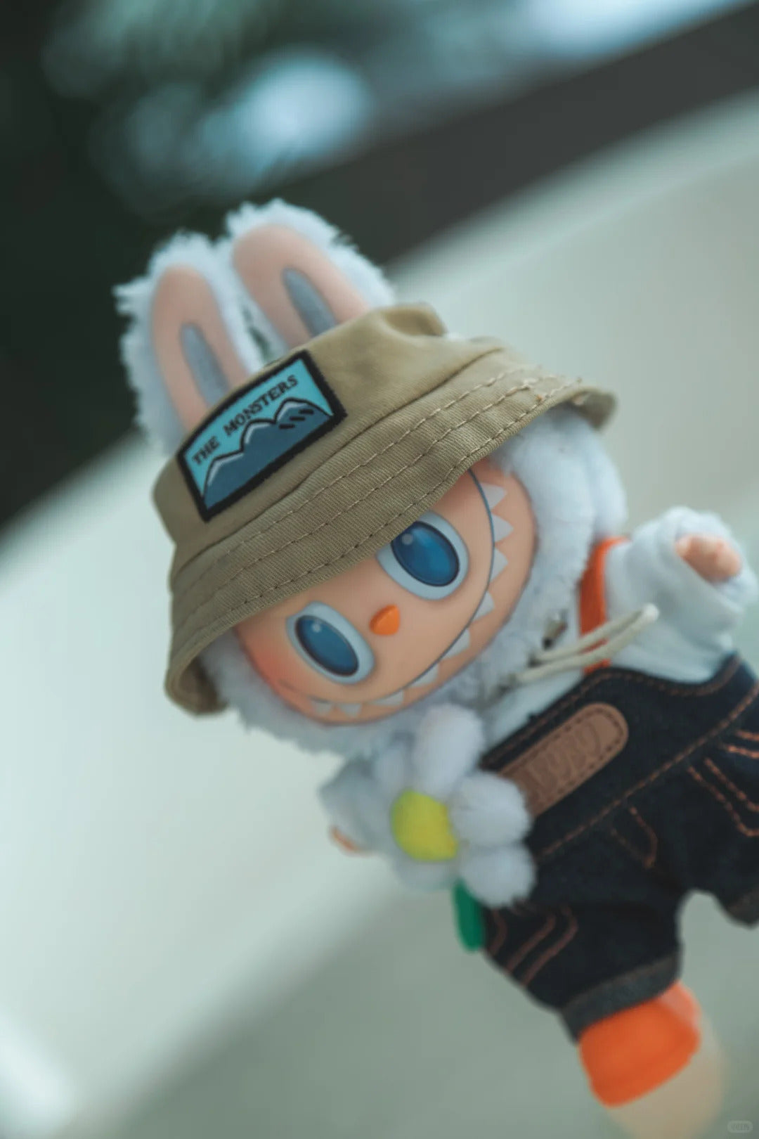 Fall in wild small vinyl plush doll