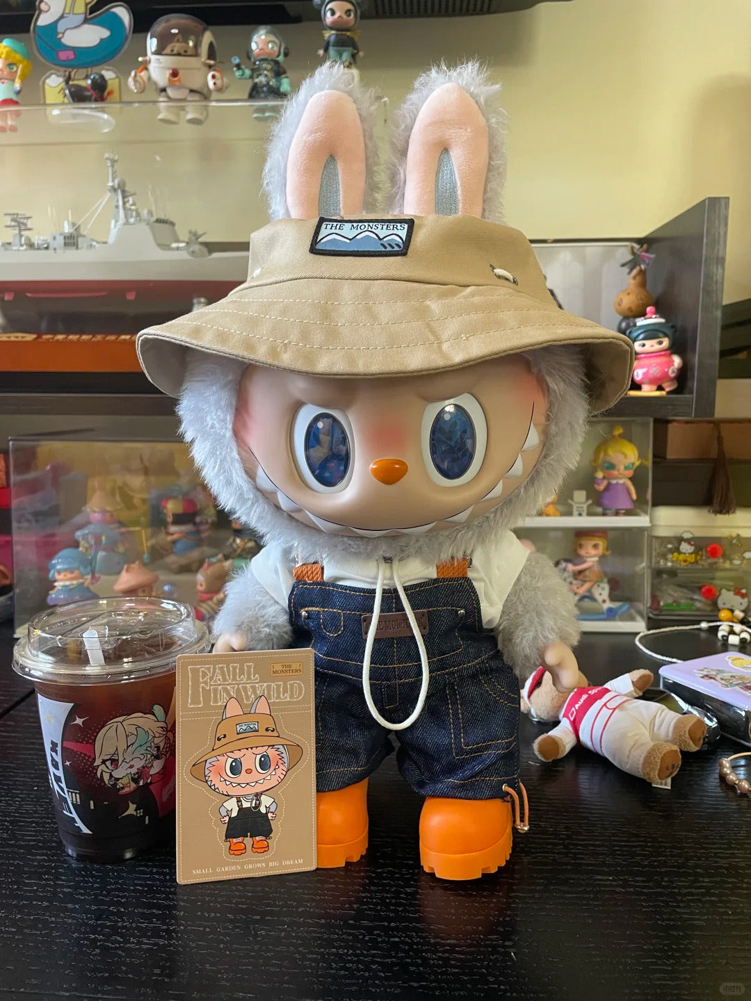 Fall in wild big vinyl plush doll