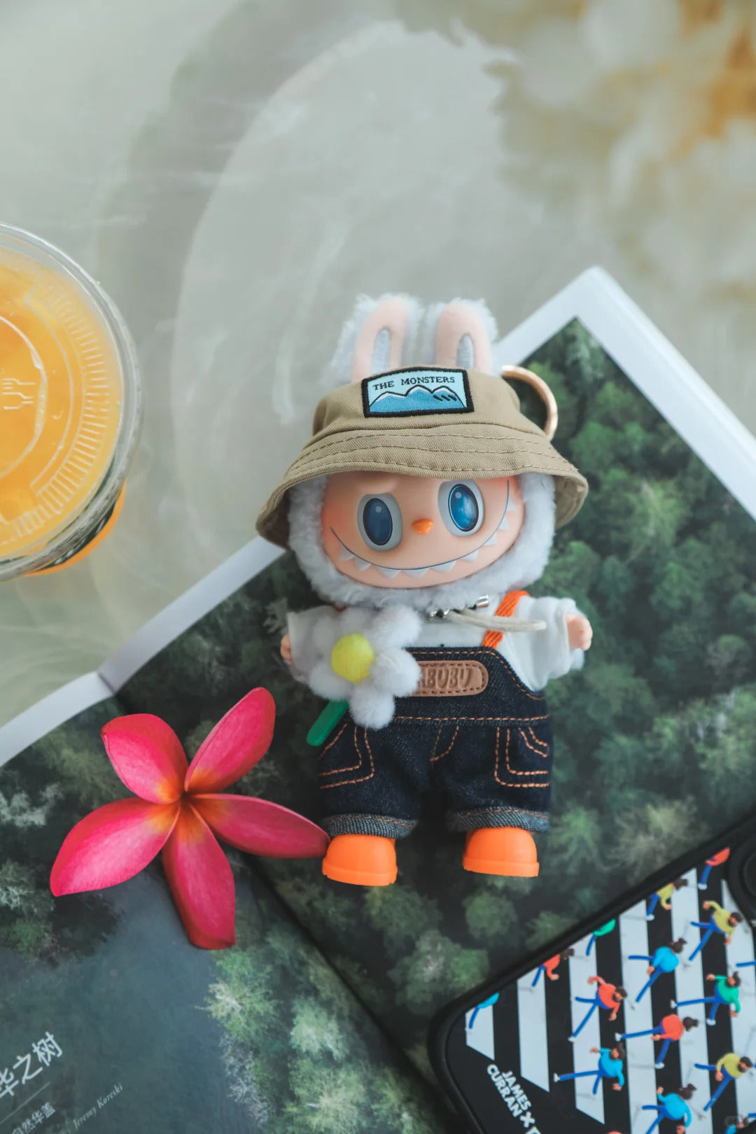 Fall in wild small vinyl plush doll